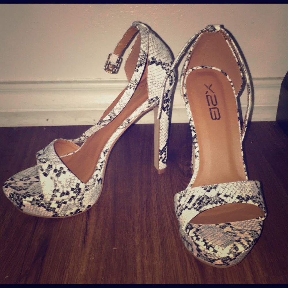 White snake print heels